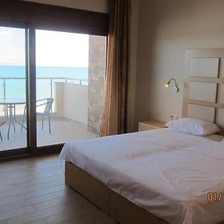 Apartments By The Sea Leptokarya  Exterior photo