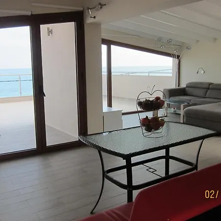 Apartments By The Sea Leptokarya  Exterior photo